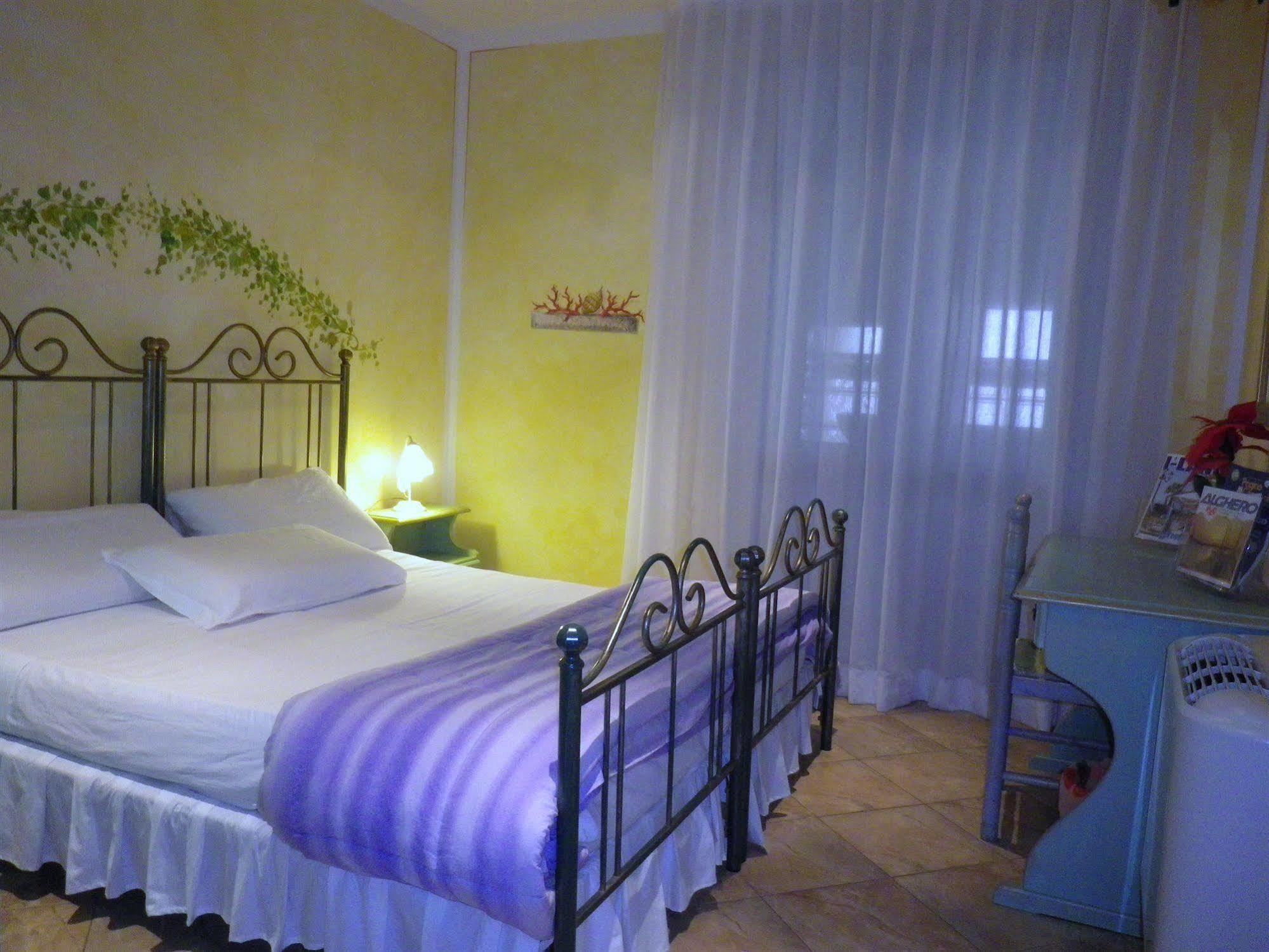 Elisart Guest House Alghero Eksteriør bilde